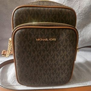 Michael Kors Jet Set Travel Signature Logo Chain Crossbody MK